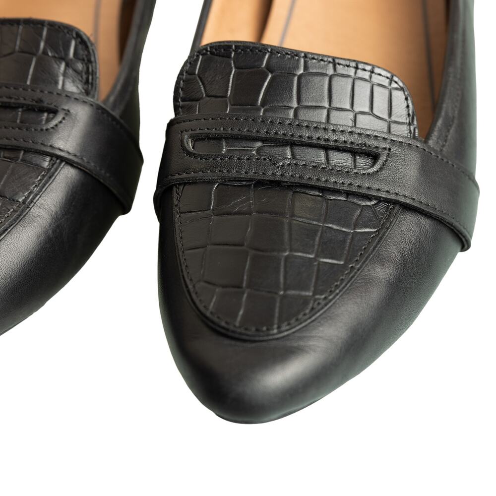 Women's Black Leather Croc Embossed Vionic Savannah Slip-On Flat Shoes - Size 9 - Picture 7 of 12